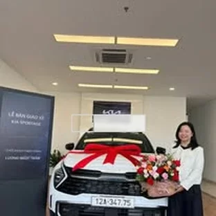 Hoạt động tư vấn và giao xe Kia tại Lạng Sơn 6