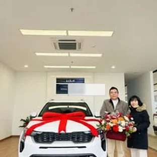 Kia Lạng Sơn - Một buổi xem xe thực tế của khách hàng.